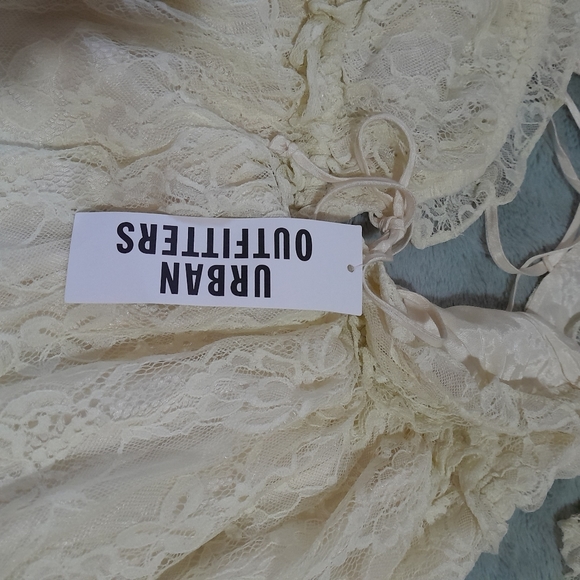 Urban Outfitters summer dress - Picture 4 of 5